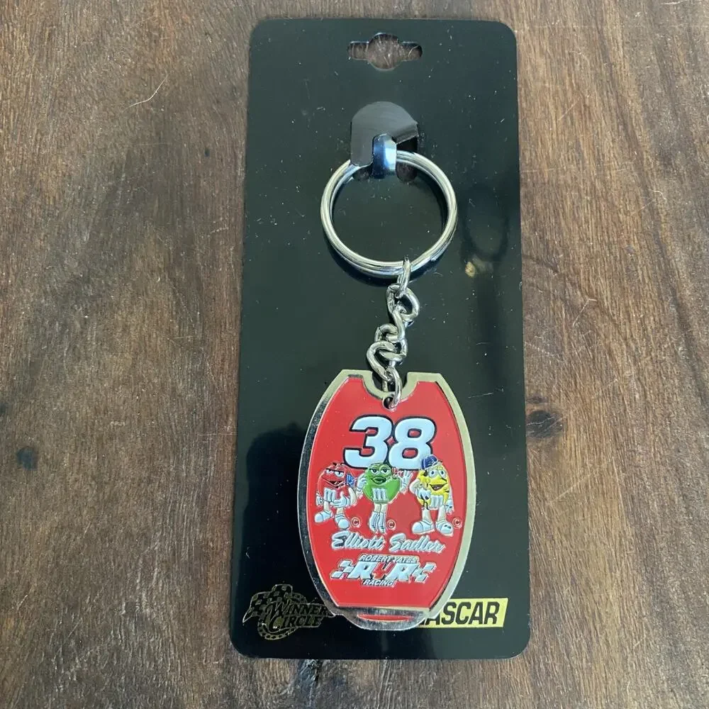 New Nascar Elliott Sadler #38 Racing M&M Yates Team Keychain Winners Circle